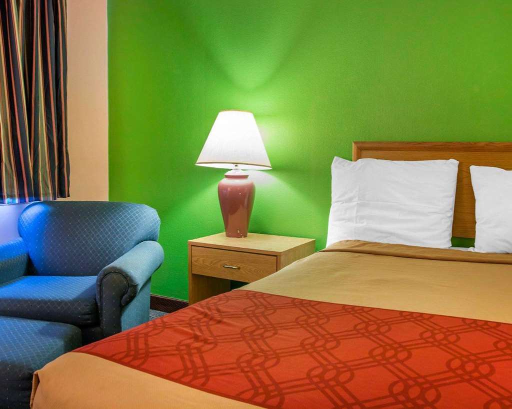 Econo Lodge Battle Creek Habitación foto